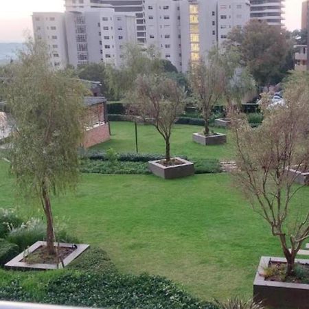 Emabheleni Executive Suites Westpoint Johannesburg Eksteriør bilde